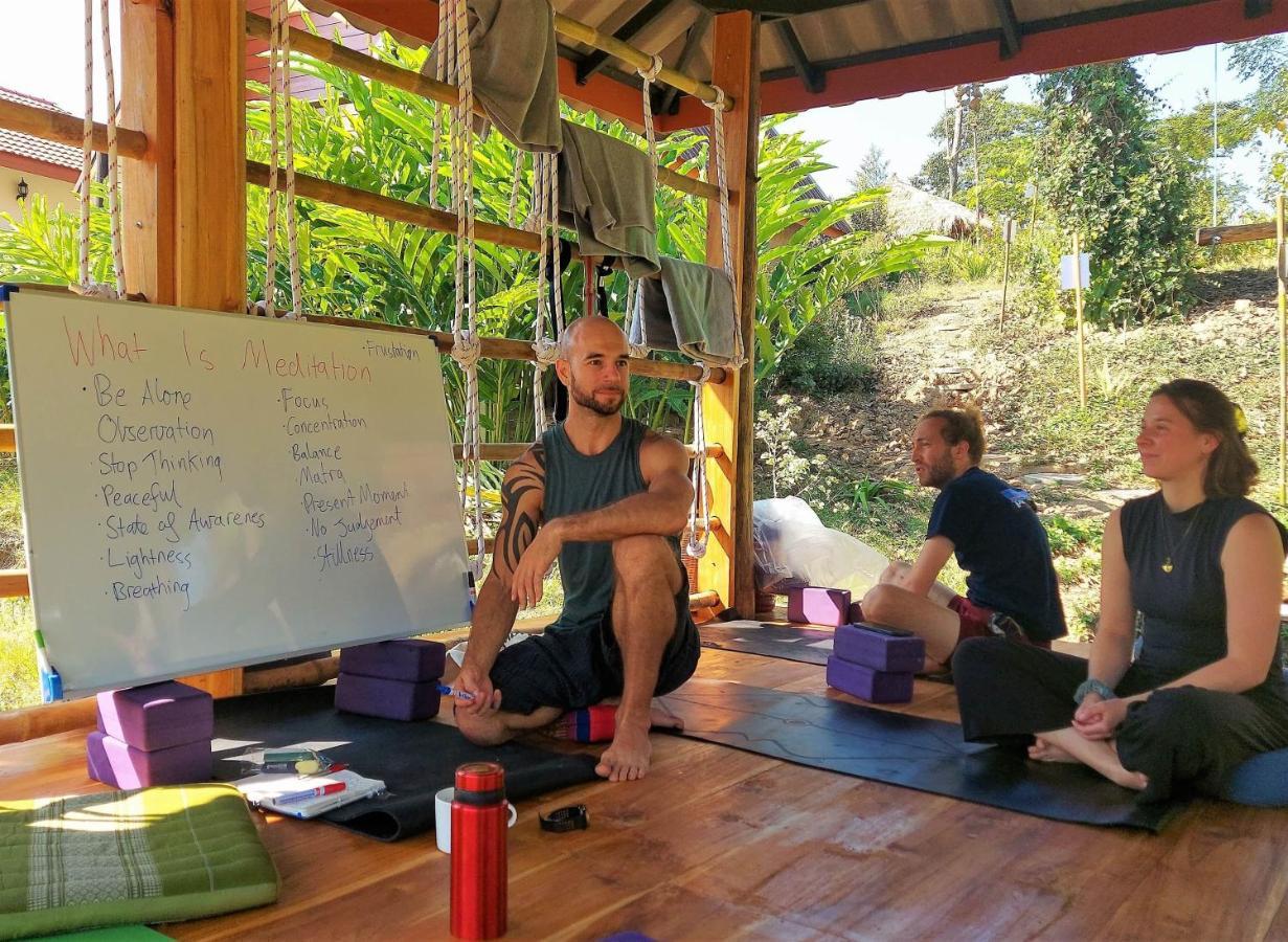 True Nature Chiang Mai - Yoga & Meditation Homestay Retreat Extérieur photo